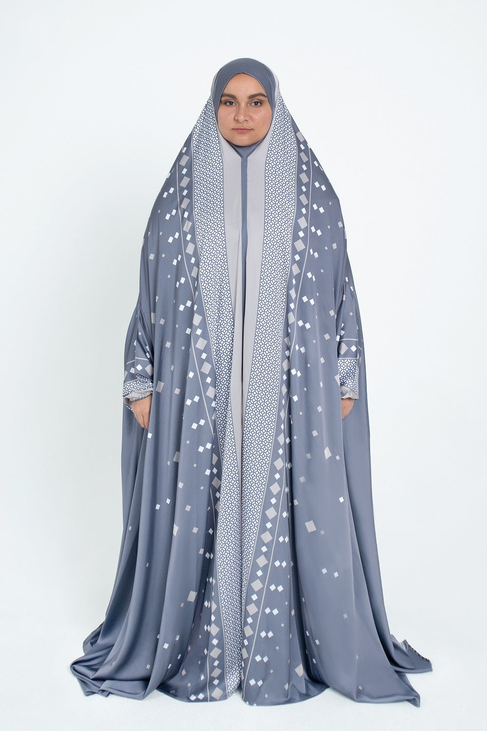Najma prayer gown